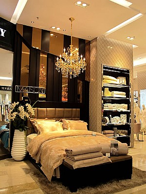 ��ɫ���c(di��n)2