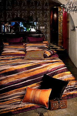 ����������