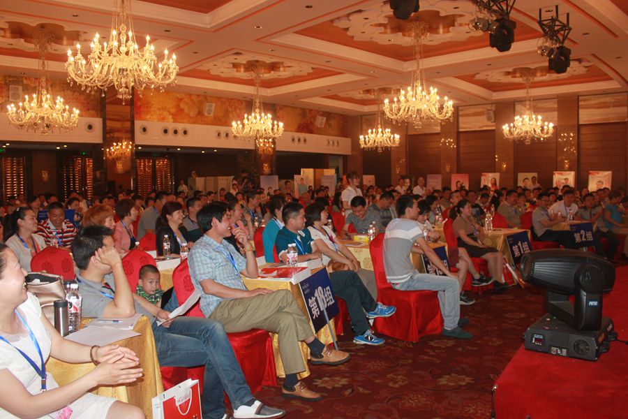 2013��5��29�գ��ԡ���(m��ng)���R�w·����(m��ng)�������}�������Ҽ���ȠI�N���(hu��)��2013�������Ҽ���I(y��)�ﶬӆ؛��(hu��)�ڽ��Kʡ��ͨ�н�ĵ����Ƶ�ٺϏd¡���e��������ȫ�����صĽ�(j��ng)�N������������̺��ИI(y��)ý�w��300����Ϥ��(sh��)����(ch��ng)����ͬҊ�C�������˴ε�ȫ��͑׃��