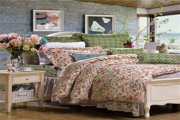 ���g�p��--�\�Ø˜ʵ�S�͘��D��ʹ���������@�ø���ƽ��(w��n)�S�����\�Sɫ���Џ͹ŵ��ζ���o��һ�N�r�иС�����ʯ�{��õ��t���������ůɫ�{�ĽY����׌�����@����������������ͬ�Ļ�֦�B�m(x��)�M������������һ�����`�ӵ��������V����һ����(y��u)���������A��Ɲ��