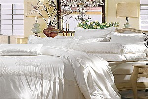 �S�_�{--��Ʒ���Ã�(y��u)�|�Ľz�d�����ϣ��O�������Ĺ���c�ָ����ڱ��ס������ϲ��ü�ā���µ��C�����c���ð��ˮ�ܻ�߅�໥ӳ�r�����ں��U�չ�ˇ���O���A�FƷ�|��ǡ����̎�،����˵ĸ���Ʒλ����ԏ��������\�����A�������ٽz��߅��Ψ��ͨ͸��